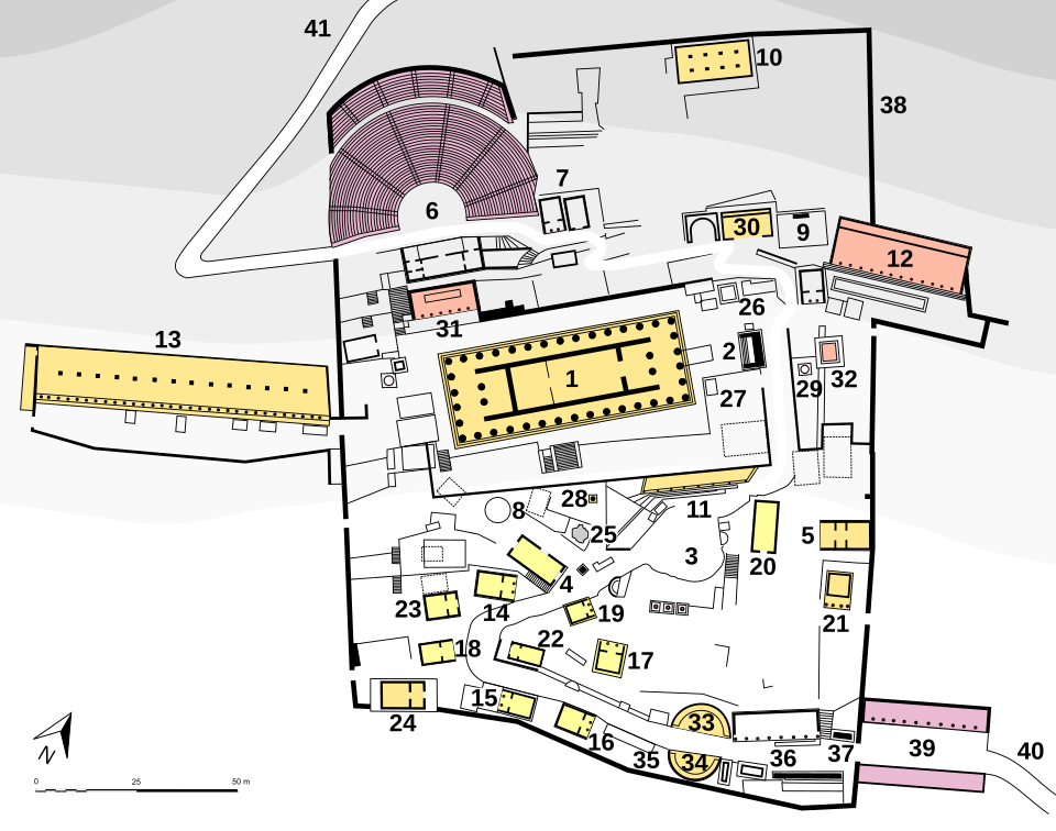 Plan légendé du sanctuaire de Delphes avec implantation du temple d’Apollon, du théâtre et des trésors.